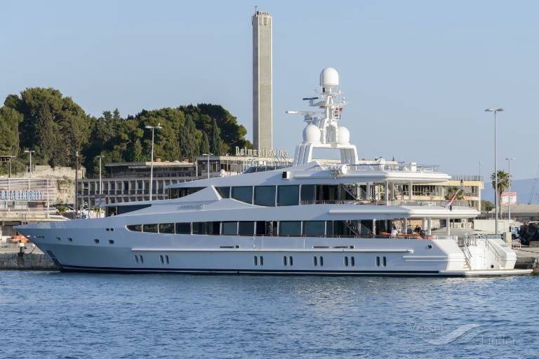 „OCEANICO“ 53 m superyacht, with two MTU 12V396 TE74 main engines:
